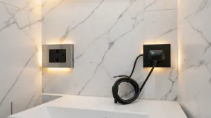 gniazdka elektryczne w łazience